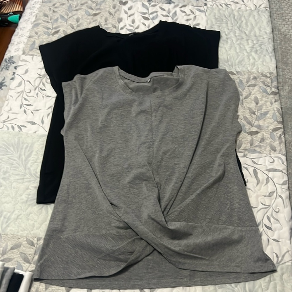 2 short sleeve tops